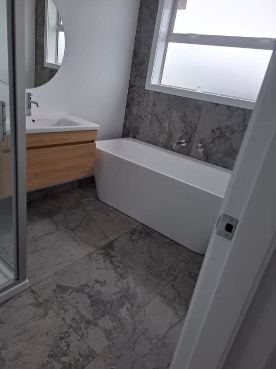modern-bathroom-tiling-nz